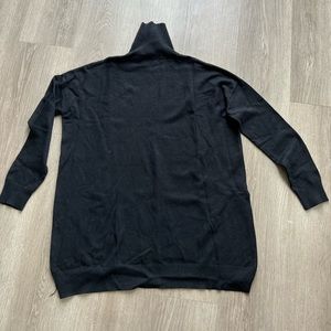 Brandy Melville black long sleeve baggy turtleneck